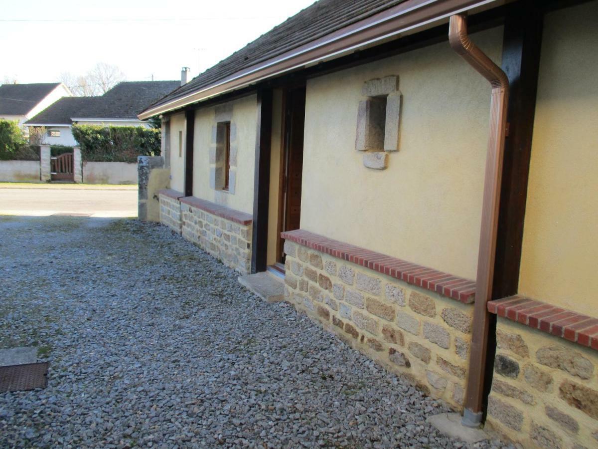 Chez Bari Villa Bourbon-lʼArchambault Eksteriør billede