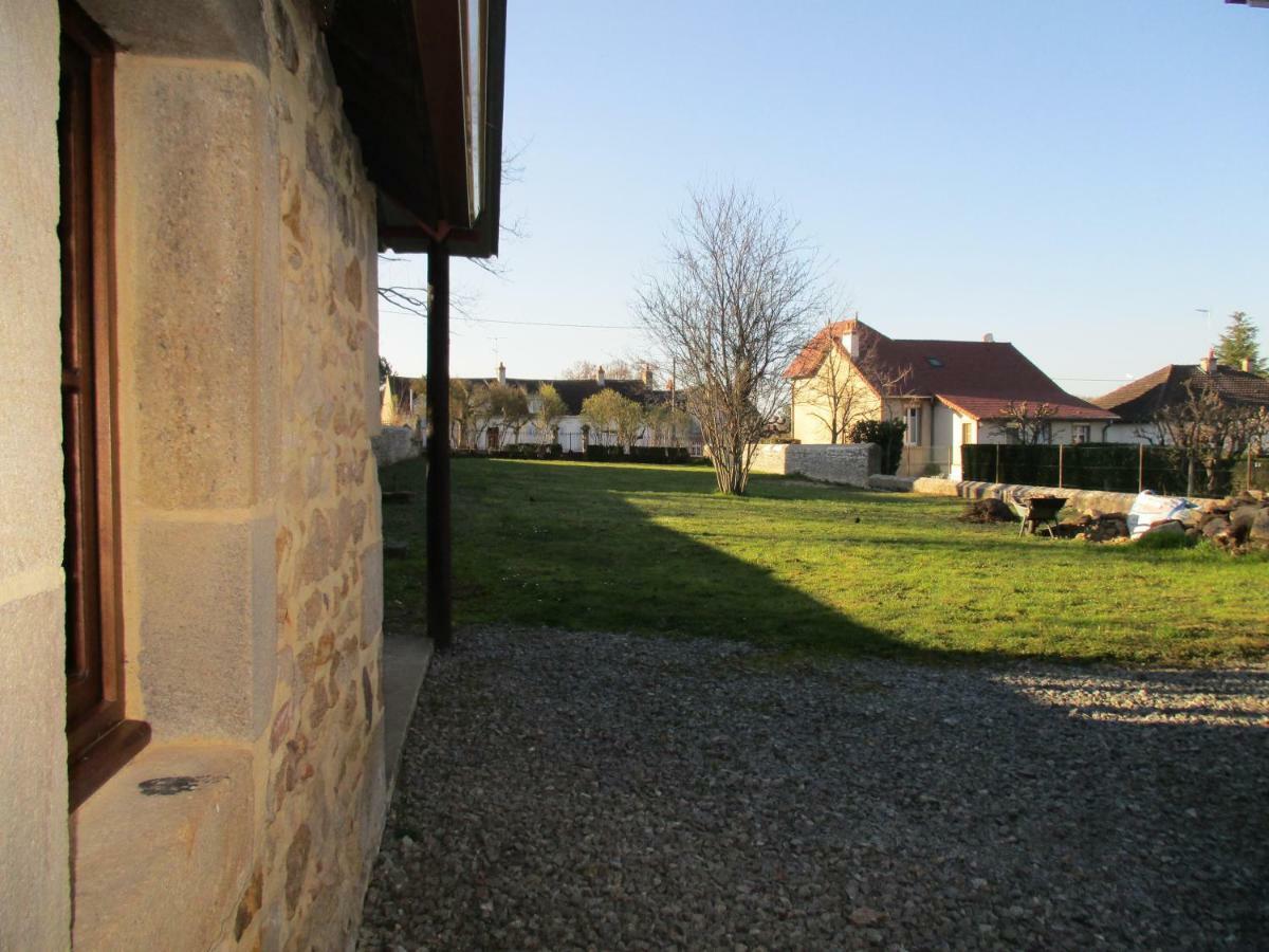 Chez Bari Villa Bourbon-lʼArchambault Eksteriør billede